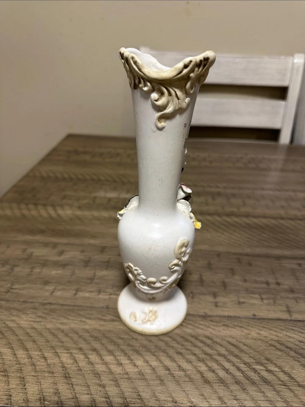 Classic White Ceramic Vase with Pink Rose Accent
